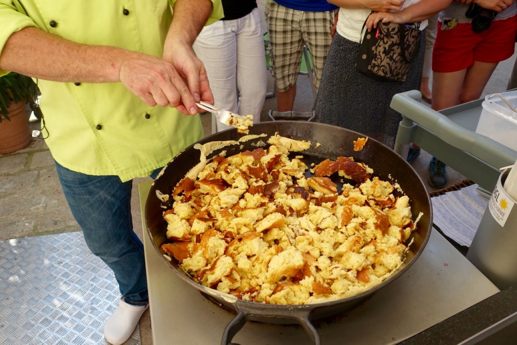 Zerrupfung des Kaiserschmarrn