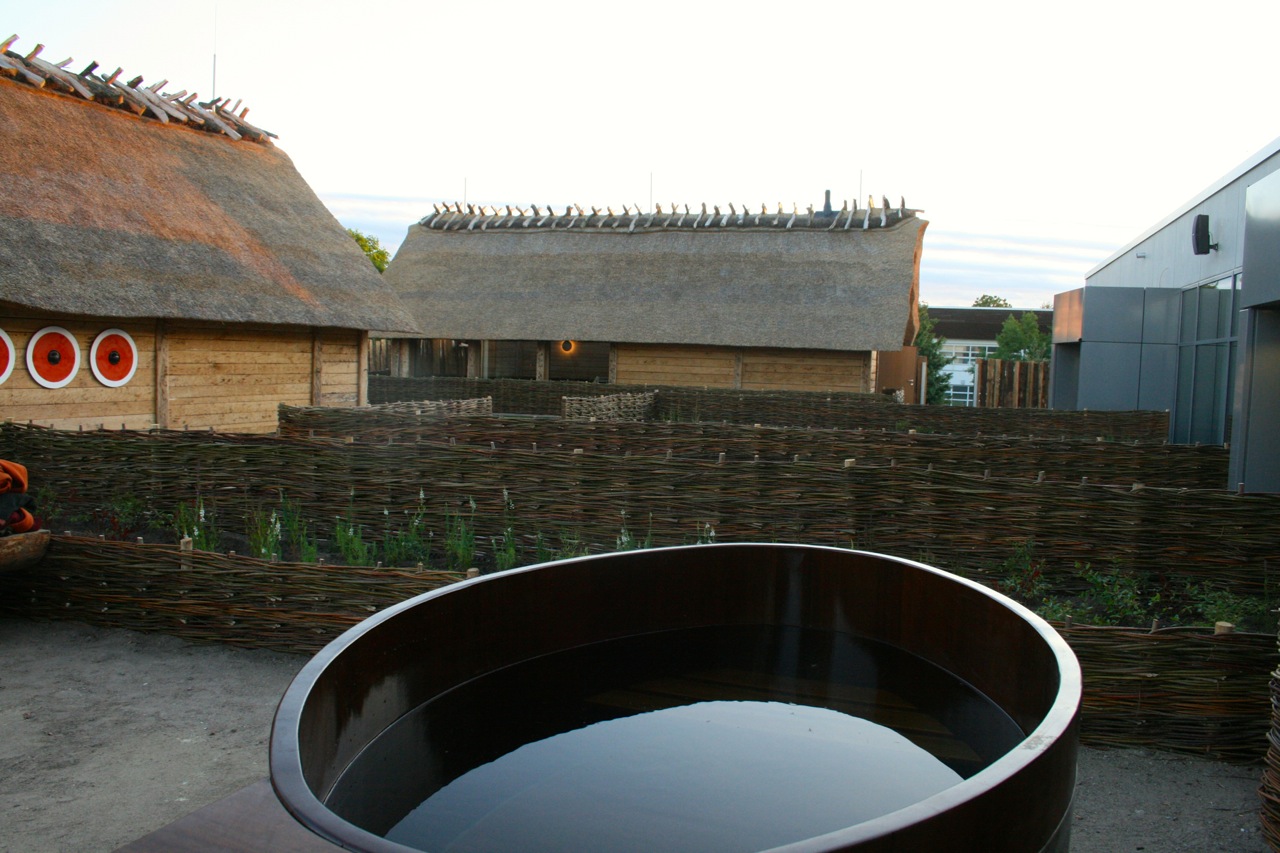 Dampland Entdeckerbad: Wellness. Wikinger. Wochenende.